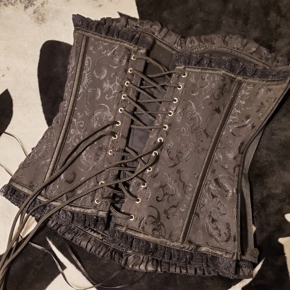 Brocade lace gothic corset - Picture 3 of 6